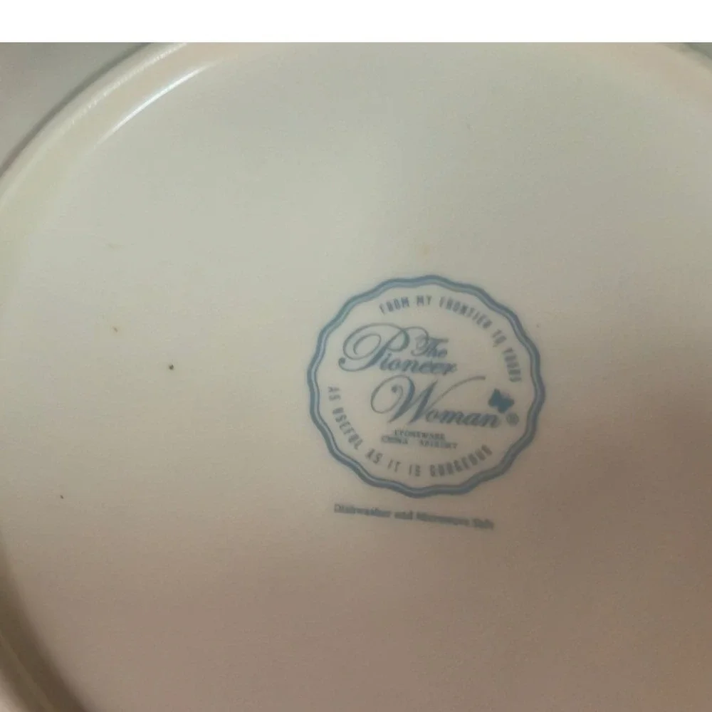 The Pioneer Woman Gingham Cow Stoneware 3pc Set 2 Salad Plates 1 Bowl Red White